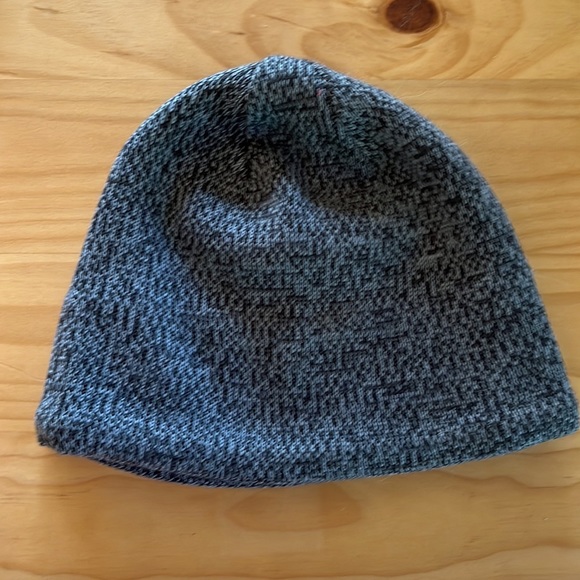 The North Face fleece lined beanie, One Size, Grey - Picture 4 of 4